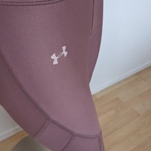 Under Armour compression leggings